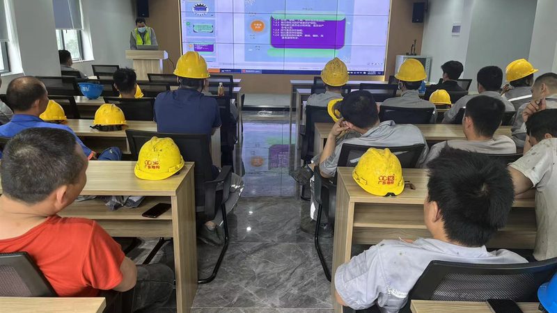 电工证考试报名费加培训费